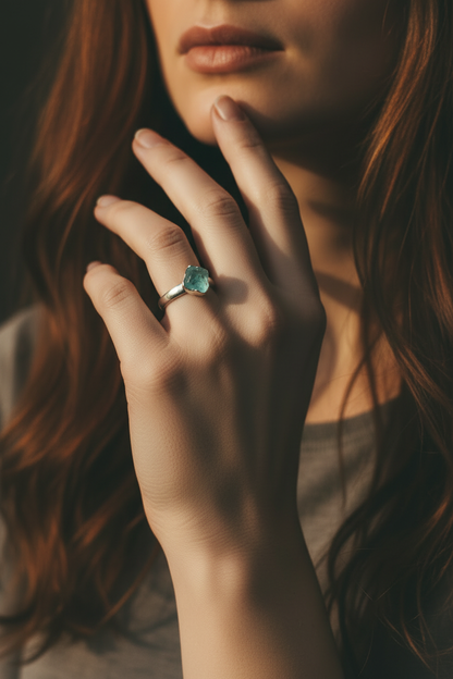 Aquamarine Wide Band Silver Hand v3