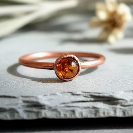 Cabochon Amber Ring Hero