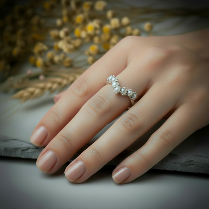 Pearl Chevron Silver - Hand