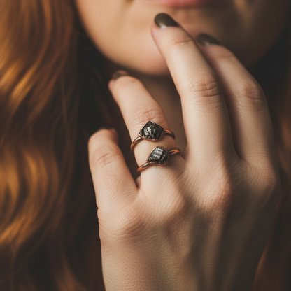 Tight finger crop - stacked rings